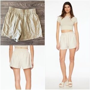NEW Dynamite Jerri Pull On Linen Shorts High Waisted in Covert Green